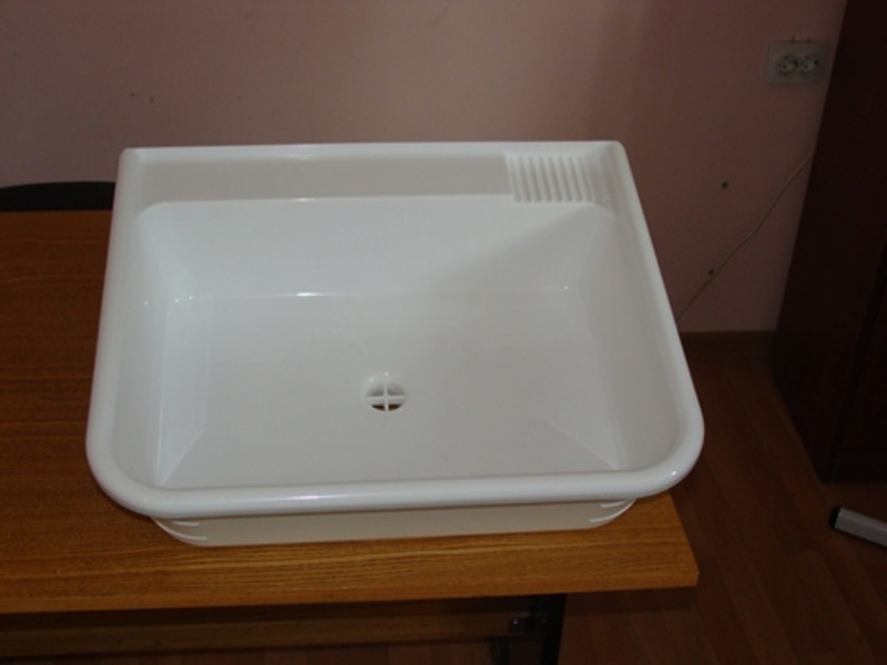 Раковина с выпуском (полипропилен 410х495х140) 1/15 оптом